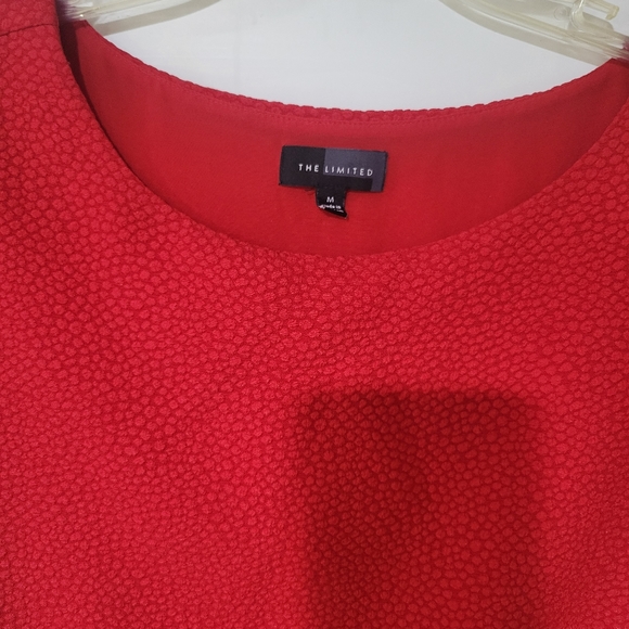 Red textured blouse - Picture 3 of 4
